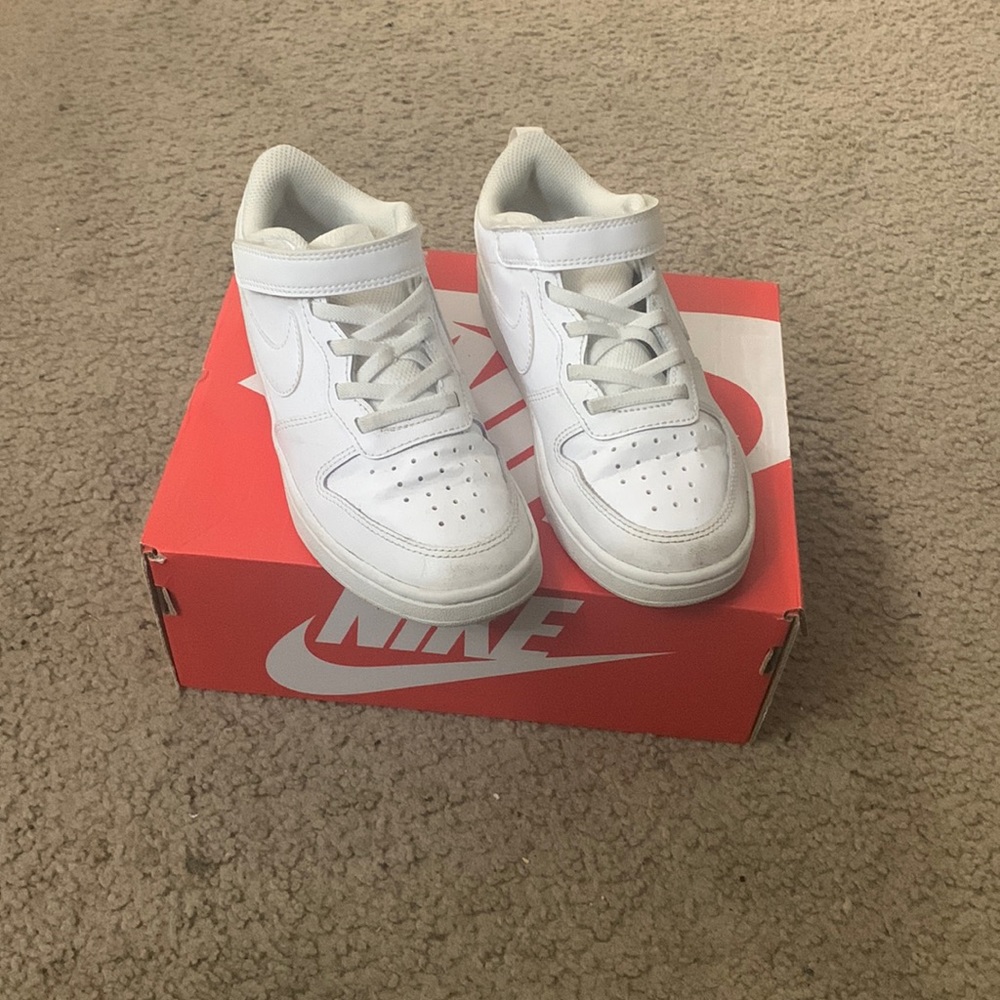 Nike Court Borough Low 2 size 1Y